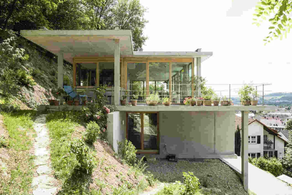 Projetos de casas em terreno em inclinado (5)